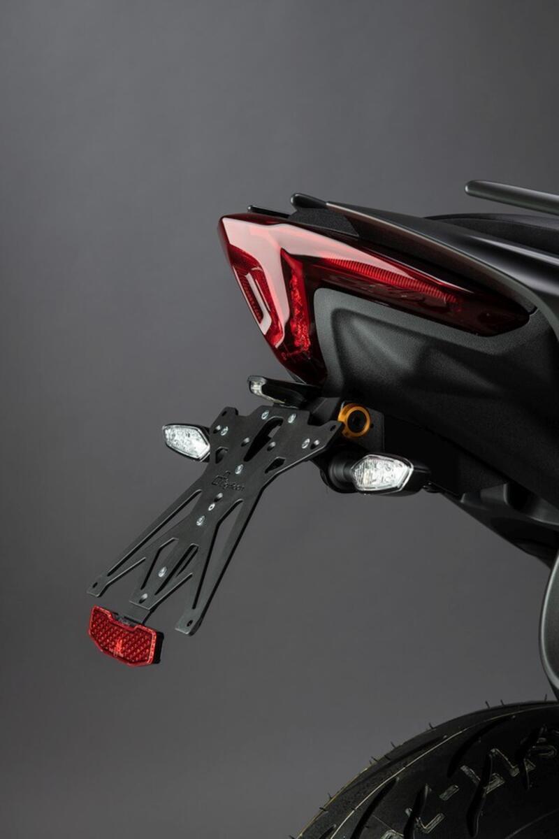 Porta Targa Regolabile per Yamaha A1